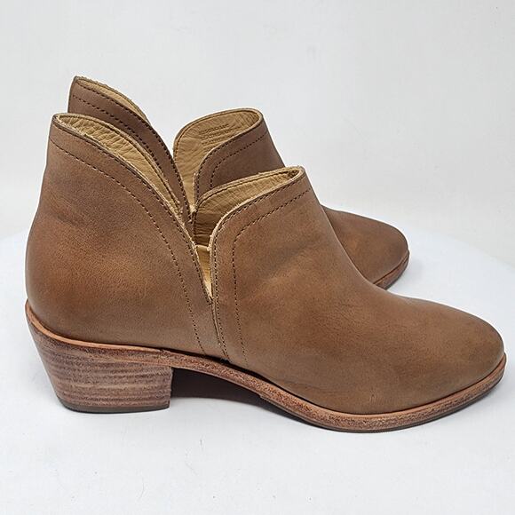 Nisolo Mia Everyday Ankle Boot Women 6.5M Almond Leather Stacked Heel Pull-on - Picture 9 of 13